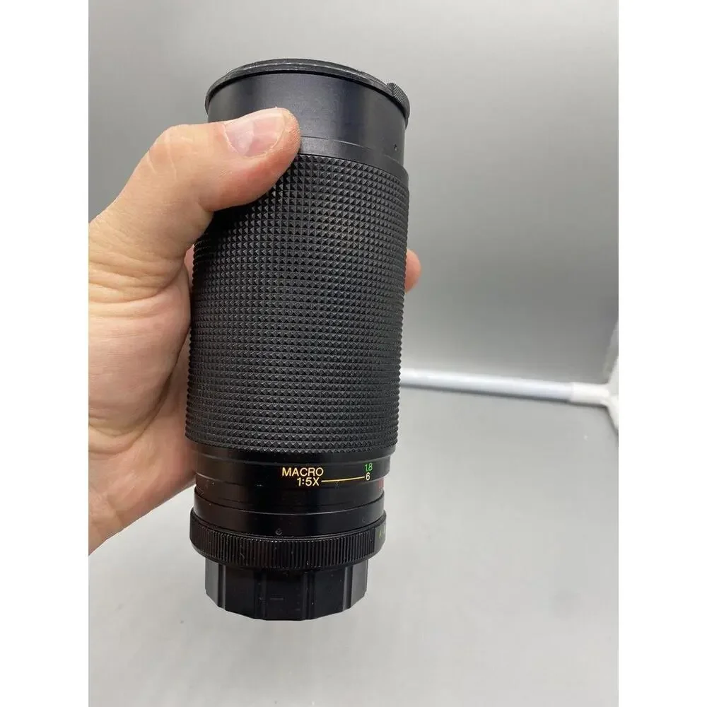 Vivitar Series 35-200mm 1.3.0-4.5 Macro Focusing Zoom Lens No.77506569
